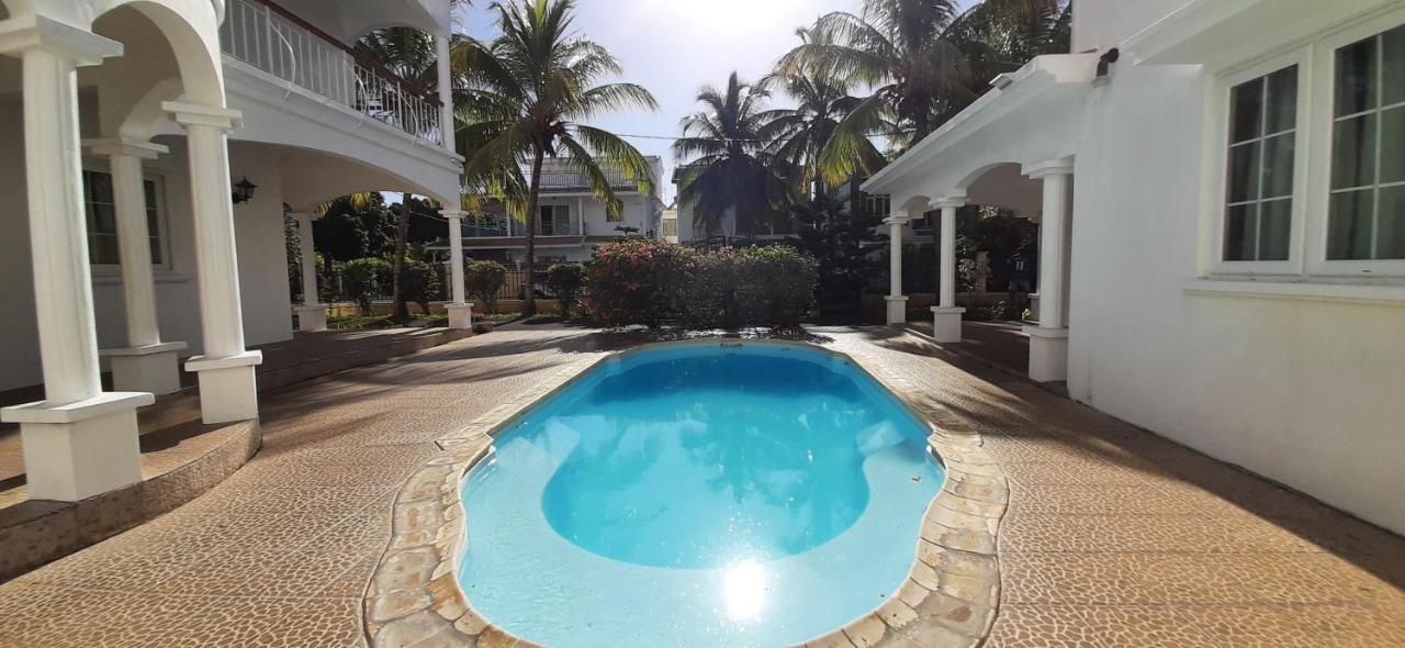 Villa Le Mirage A 150M De La Plage Flic en Flac Exterior photo